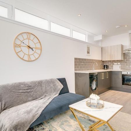 Town House Apartments Wakefield Dış mekan fotoğraf