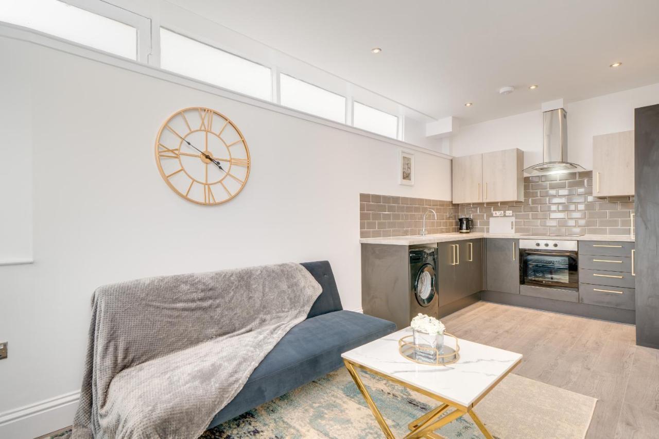 Town House Apartments Wakefield Dış mekan fotoğraf