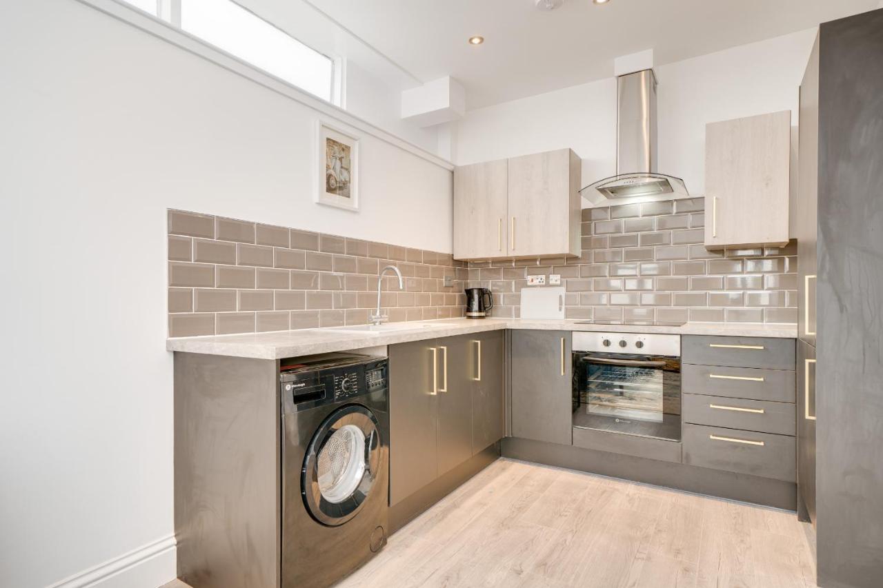 Town House Apartments Wakefield Dış mekan fotoğraf